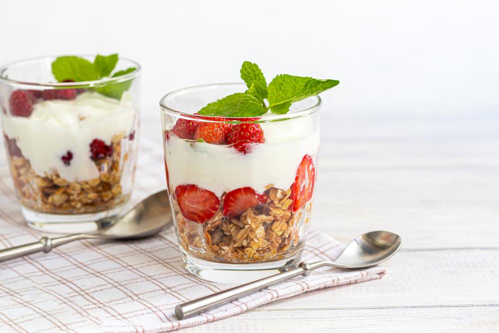 Parfait de yogur griego